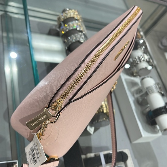 MICHAEL KORS 
Jet Set Travel Medium Dome Crossbody Bag XCROSS XBODY
Powder Blush - Picture 12 of 16